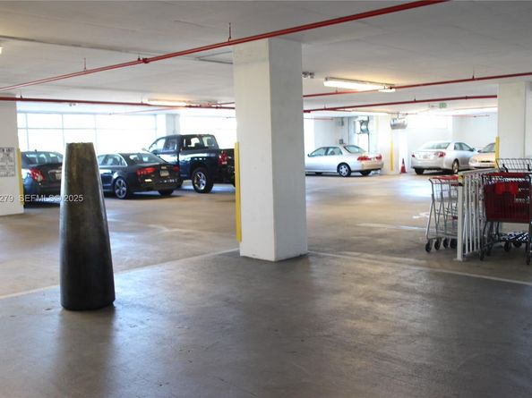 315 NE 3rd Ave 2005, Fort Lauderdale FL 33301