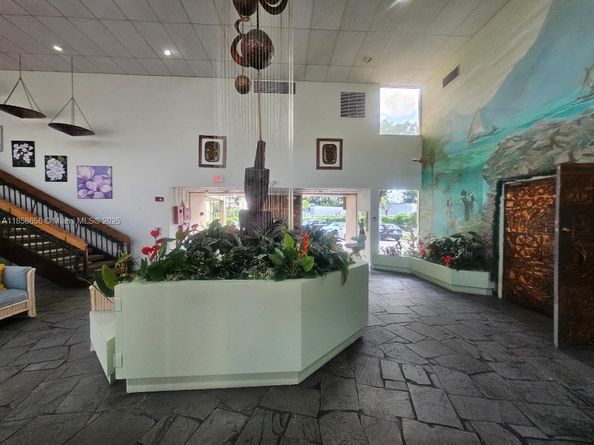 404 NW 68th Ave 405, Plantation FL 33317