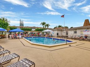 4705 NW 35th St 501, Lauderdale Lakes FL 33319