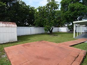 4526 NW 200th St, Miami Gardens FL 33055