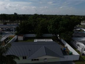 4526 NW 200th St, Miami Gardens FL 33055