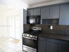 4526 NW 200th St, Miami Gardens FL 33055