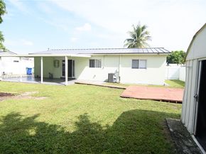 4526 NW 200th St, Miami Gardens FL 33055