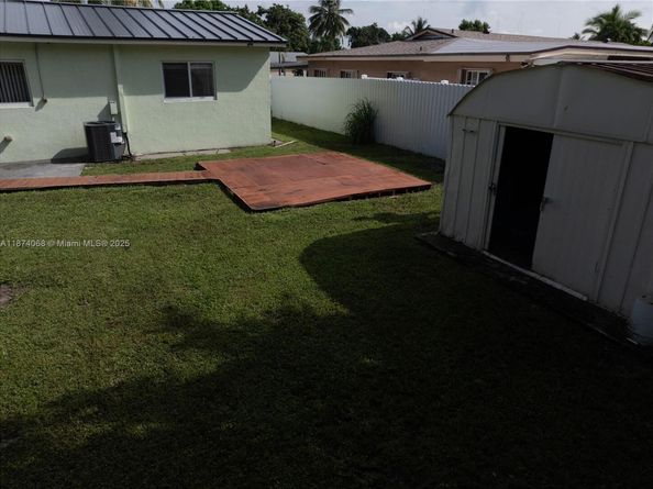 4526 NW 200th St, Miami Gardens FL 33055