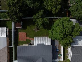 4526 NW 200th St, Miami Gardens FL 33055