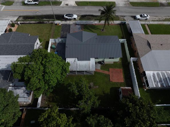 4526 NW 200th St, Miami Gardens FL 33055