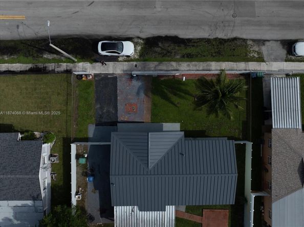 4526 NW 200th St, Miami Gardens FL 33055