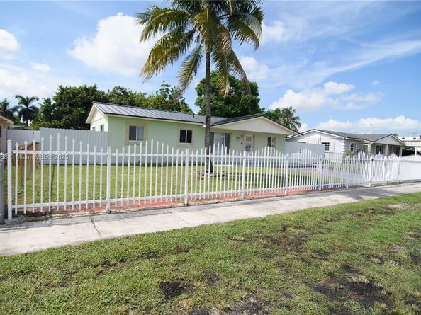 4526 NW 200th St, Miami Gardens FL 33055