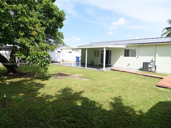 4526 NW 200th St, Miami Gardens FL 33055