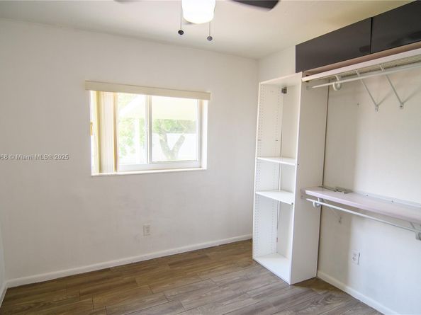 4526 NW 200th St, Miami Gardens FL 33055