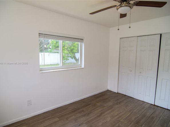 4526 NW 200th St, Miami Gardens FL 33055