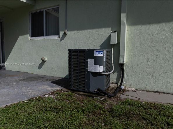 4526 NW 200th St, Miami Gardens FL 33055