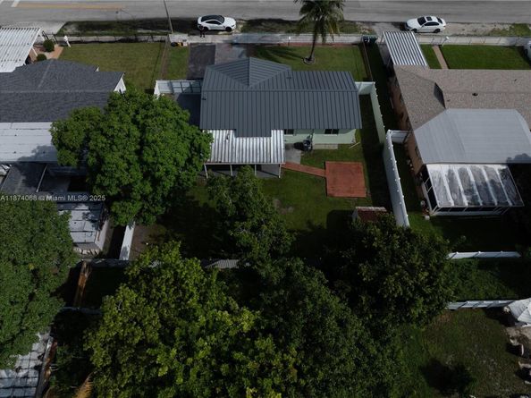 4526 NW 200th St, Miami Gardens FL 33055