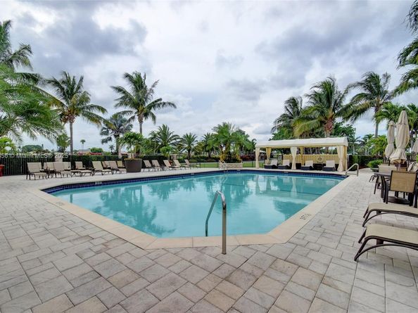 10344 Sunset Bend Dr, Boca Raton FL 33428