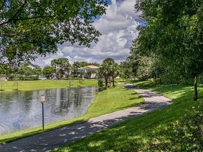 3850 Washington St 214, Hollywood FL 33021