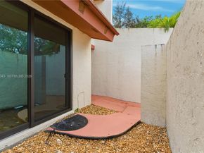 7707 SW 105th Pl, Miami FL 33173