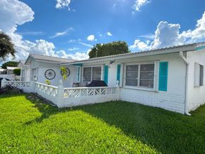 1441 W Campanelli Dr, Plantation FL 33322