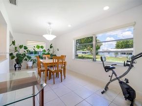 1441 W Campanelli Dr, Plantation FL 33322
