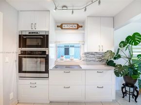 1441 W Campanelli Dr, Plantation FL 33322