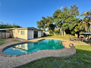 3800 SW 31st Dr, West Park FL 33023