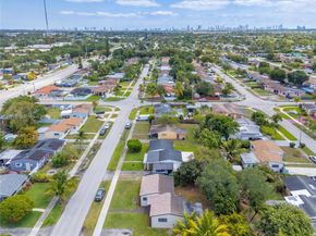 1000 NW 198th St, Miami Gardens FL 33169