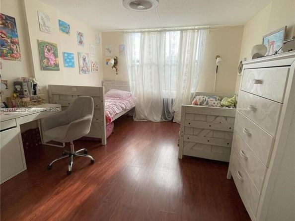 112 Royal Park Dr 2G, Oakland Park FL 33309