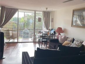 112 Royal Park Dr 2G, Oakland Park FL 33309