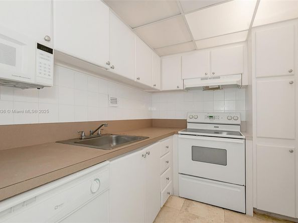 1000 West Ave 1517, Miami Beach FL 33139