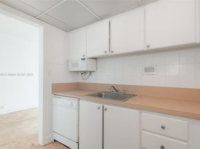 1000 West Ave 1517, Miami Beach FL 33139