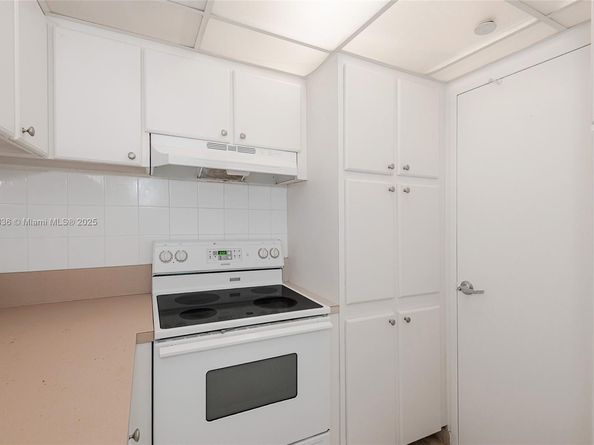 1000 West Ave 1517, Miami Beach FL 33139