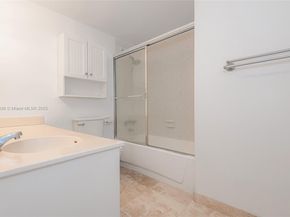 1000 West Ave 1517, Miami Beach FL 33139
