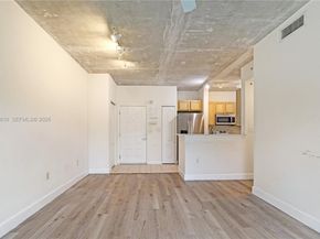 6001 SW 70th St 249, South Miami FL 33143