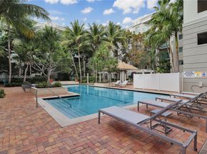 6001 SW 70th St 249, South Miami FL 33143