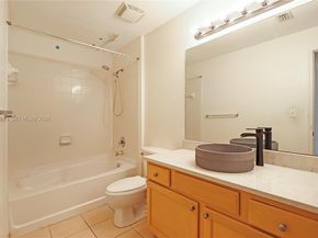 6001 SW 70th St 249, South Miami FL 33143