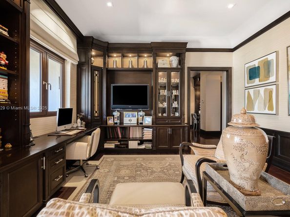 210 Palm Avenue, Miami Beach FL 33139