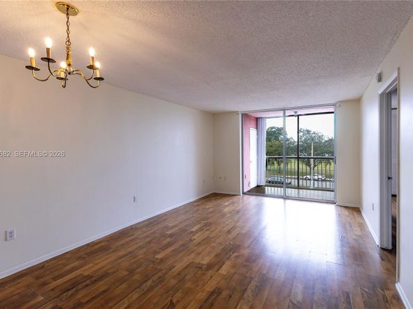 19701 SW 114th Ave 364, Miami FL 33157