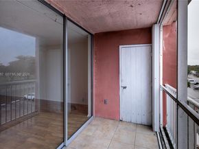 19701 SW 114th Ave 364, Miami FL 33157