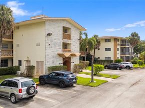 17001 NE 13th Ave 214, Miami FL 33162