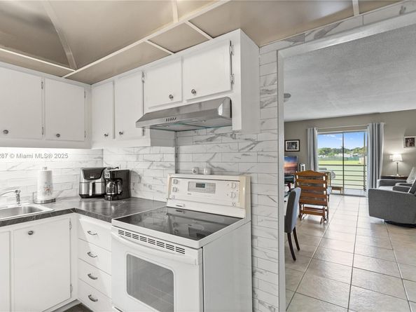 17001 NE 13th Ave 214, Miami FL 33162