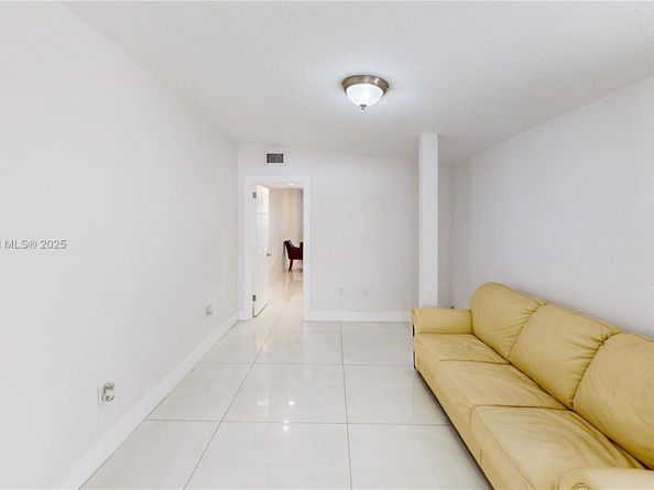 14760 Lincoln Dr, Homestead FL 33033