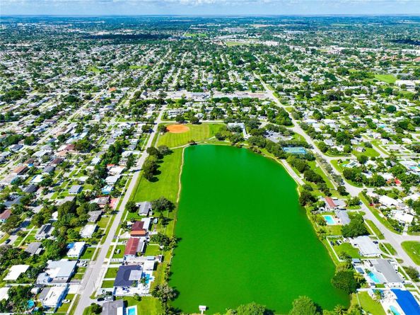 14760 Lincoln Dr, Homestead FL 33033