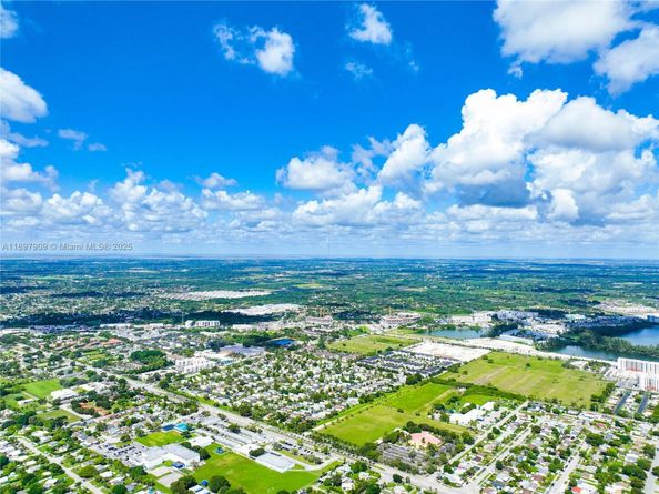 14760 Lincoln Dr, Homestead FL 33033