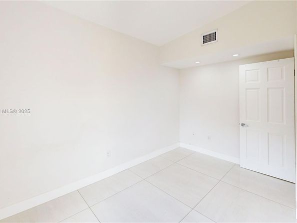 14760 Lincoln Dr, Homestead FL 33033