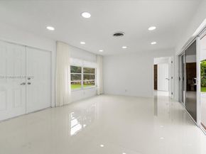 1910 NW 36th St, Oakland Park FL 33309