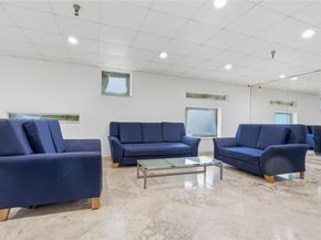 7800 Collins Ave 402, Miami Beach FL 33141