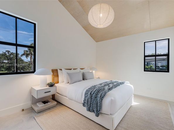 3603 Thomas Ave, Miami FL 33133