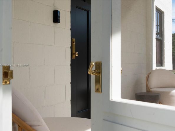 3603 Thomas Ave, Miami FL 33133