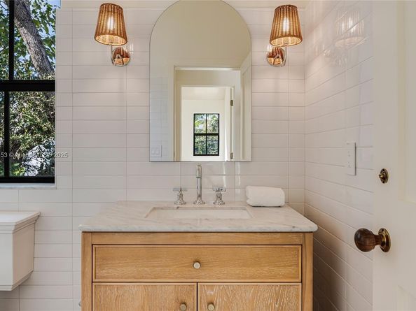 3603 Thomas Ave, Miami FL 33133