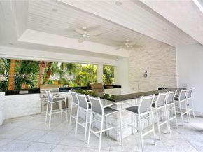 780 NE 69 1608, Miami FL 33138