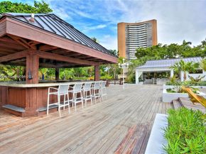 780 NE 69 1608, Miami FL 33138